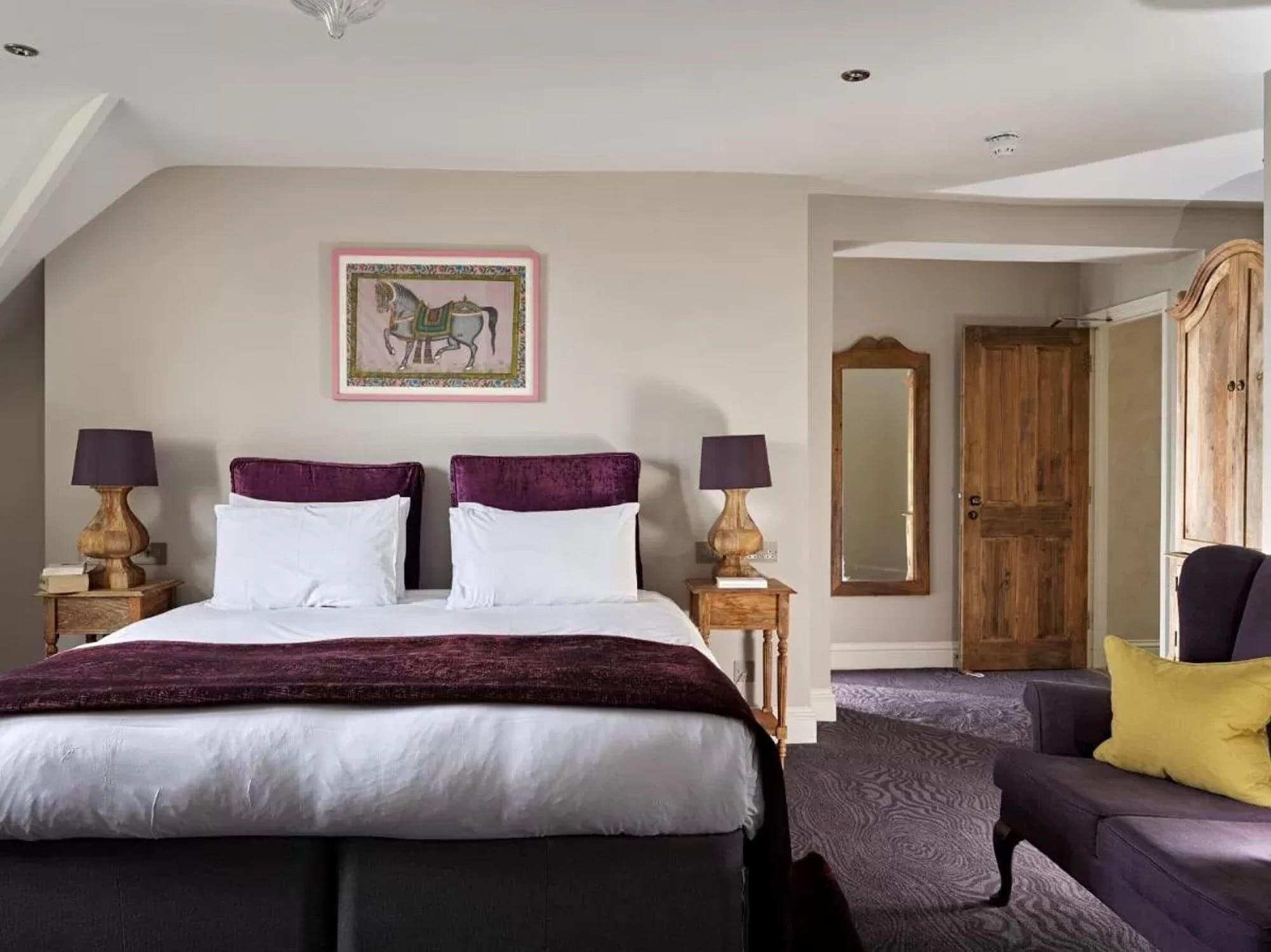 לינה וארוחת בוקר צ'לטנהם Cotswold Grange מראה חיצוני תמונה A bedroom at The Old parsonage