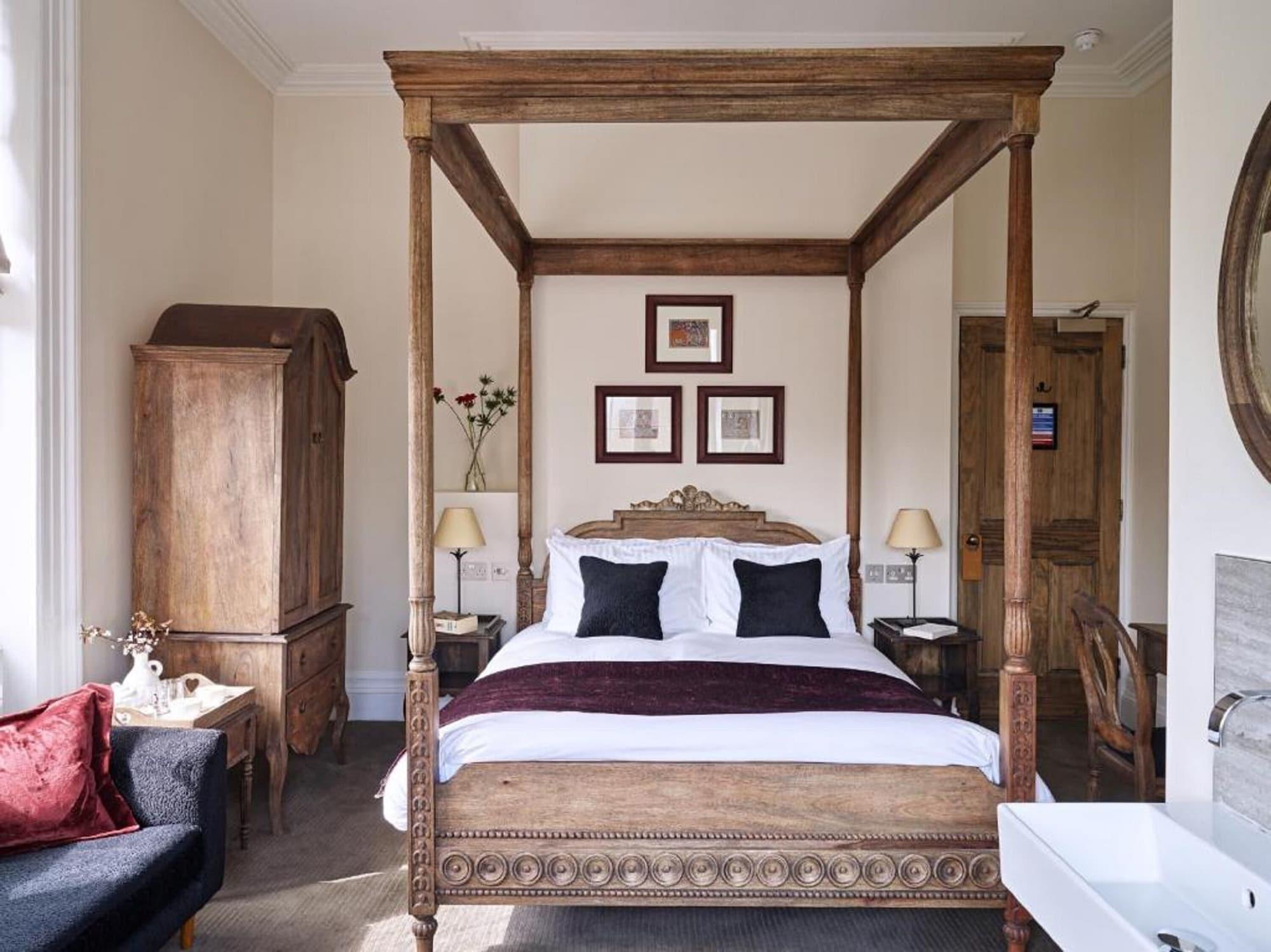 לינה וארוחת בוקר צ'לטנהם Cotswold Grange מראה חיצוני תמונה