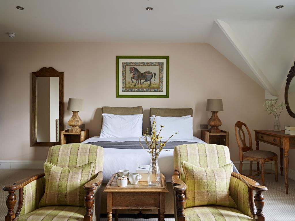 לינה וארוחת בוקר צ'לטנהם Cotswold Grange מראה חיצוני תמונה A bedroom at the hotel