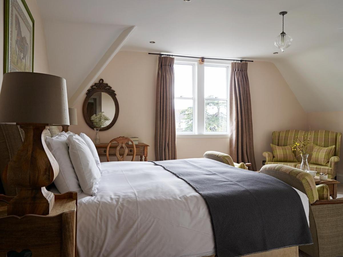 לינה וארוחת בוקר צ'לטנהם Cotswold Grange מראה חיצוני תמונה A bedroom at The Pig